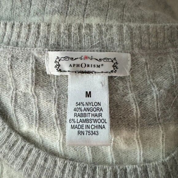 Womens Angora Wool Blend Gray White Striped Fuzzy Soft Preppy Sweater Sz M - Picture 2 of 8
